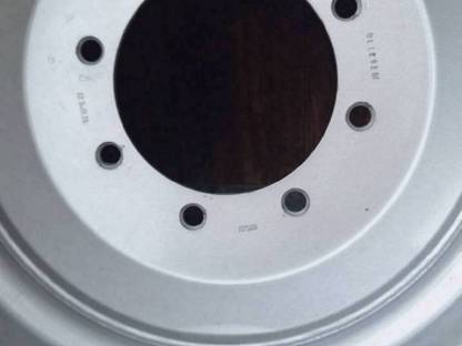 Bild 2:Kompletträder 8-Loch-Felgen