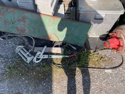 Bild 3:Achse, Vakuumpumpe usw. auch einzeln abzugeben