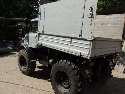 Bild 2:UNIMOG 406