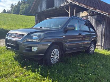 Verkaufe KIA Sportage 4WD