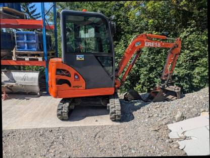 1,8 t Bagger Everon ERE18