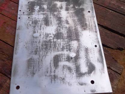 Bild 8:Gebrauchte 8 mm Metallplatte