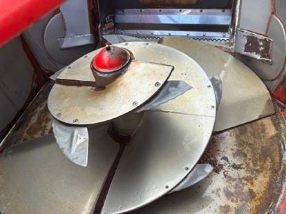 Bild 3:Futtermischwagen Trioliet Gigant 900