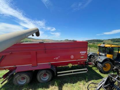 Bild 5:Landwirtschaftliche Transporte