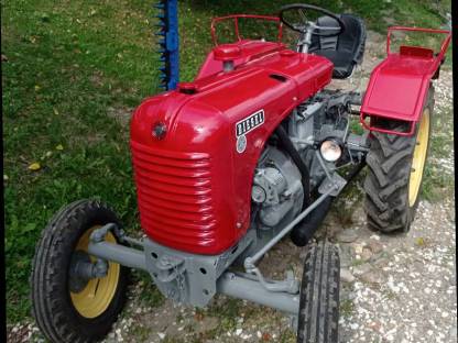 Bild 3:Traktor Steyr T84