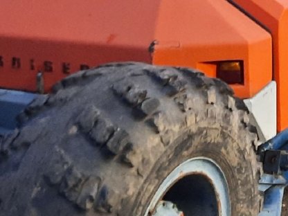 Bild 3:Reifen, Schreitbagger, Güllefass, 1.300x530-533, 530/70-21