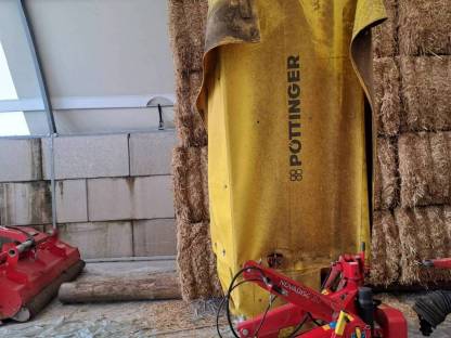 Bild 2:Mähwerk Pöttinger Novadisc 352