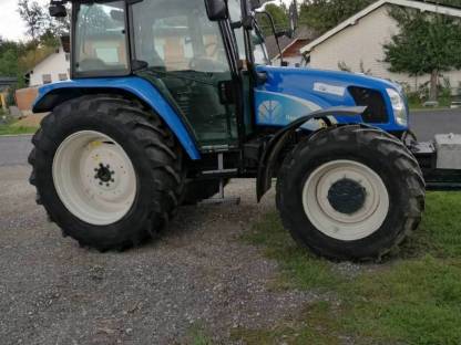 Bild 3:New Holland TL80 Traktor