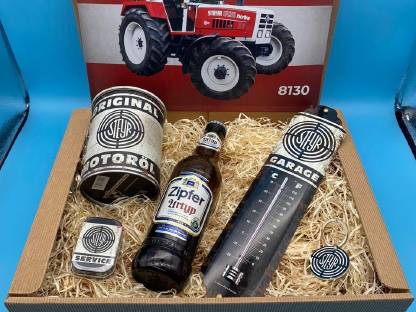8130 Traktor Geschenkbox Set