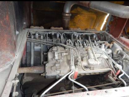 Bild 2:V8 Motor F8L413