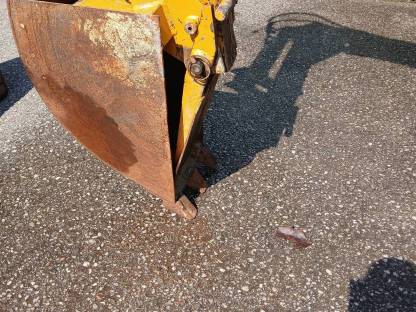 Bild 5:Heckbagger Krüger