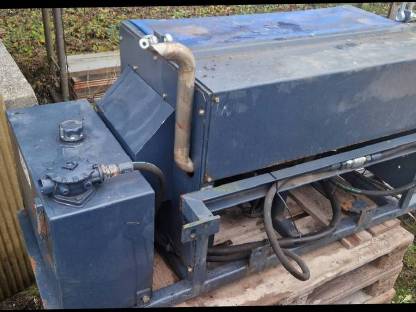 Bild 3:Dieselmotor betriebenes Hydraulikaggregat