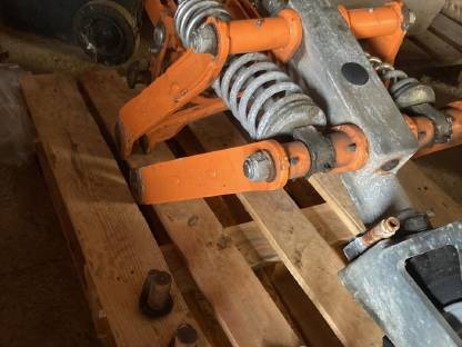 Bild 2:Hydrac Mechanische Geräteentlastung TND 1000 R 2 Kammernstreuer