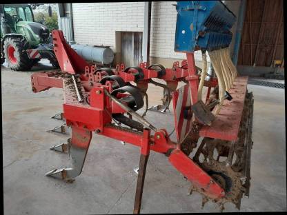 Bild 3:Tiefenlockerer SoilBreaker Agri Farm