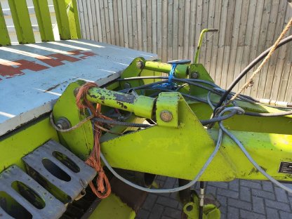 Bild 7:Claas 300K Ladewagen