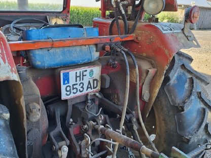International 574