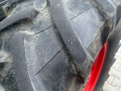 Bild 2:Reifensatz für Fendt