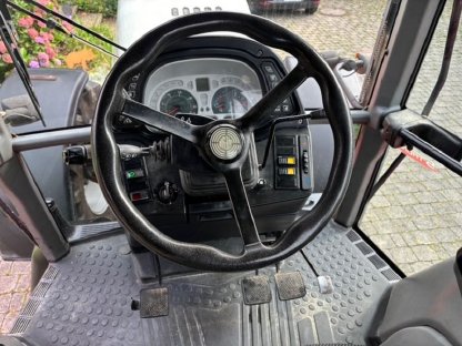 Bild 8:Steyr CVT 6135