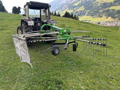 Bild 2:Kreiselschwader Exklusiv 3000