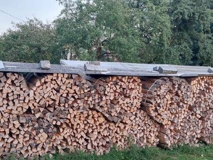 Ofenfertiges Brennholz