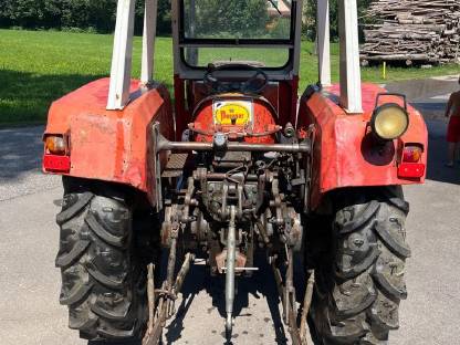 Bild 6:Traktor Steyr 40