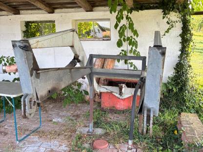 Bild 2:Frontlader Steyr 18er T84