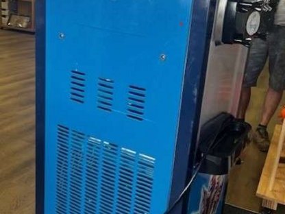 Bild 5:Softeismaschine Frozen Joghurt Freeezy BSB36