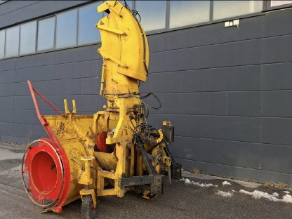 Bild 2:Schneefräse Schmidt SF 5 2800