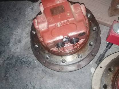 Bild 7:Fahrantrieb Fahrmotor Takeuchi 070