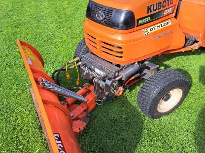Bild 6:Rasentraktor Kubota G18