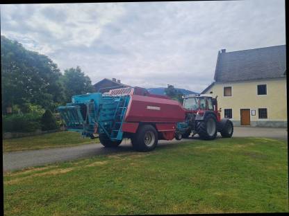 Bild 3:Quaderballenpresse Fortschritt 550