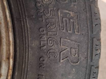 Bild 4:4 Stk. Reifen 205R16C