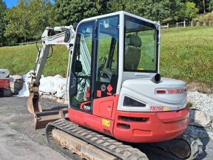 Bild 5:Takeuchi TB 260