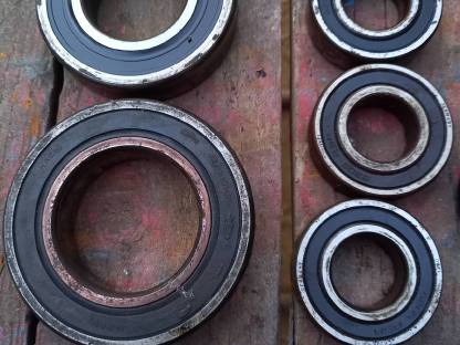 Bild 5:Alte defekte Lager für Metallkunst