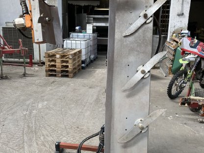 Bild 3:Laubschneider Provitis ST 120