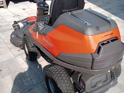 Bild 6:Husqvarna Rider R 420TSX AWD