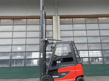 Bild 7:Linde E25H-01 Stapler