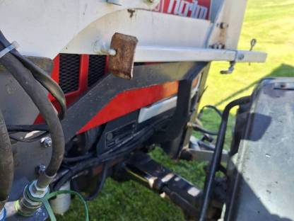 Bild 7:Frontlader Hydrac vollhydraulisch