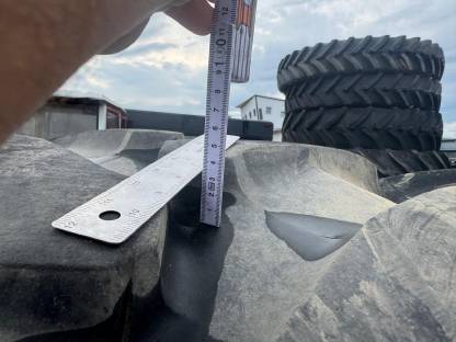 Bild 6:Traktorreifen 650/65R42 Trelleborg TM800