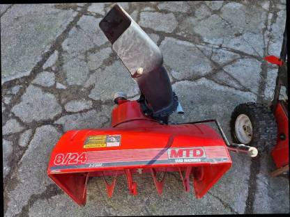 Bild 7:Schneefräse MTD