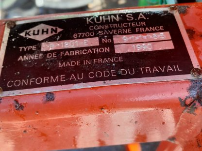 Bild 3:Kuhn Siloblockschneider Typ B1201 E