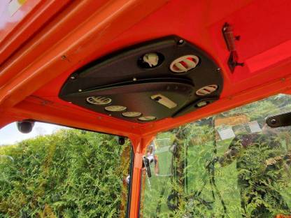 Bild 8:Aebi Rasant KT50 Geräteträger