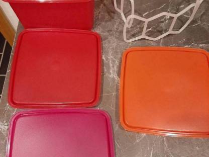 Bild 3:Tupperware-Set mit Haltegriff