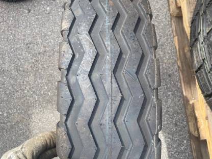 Vredestein 7.00-12 AW