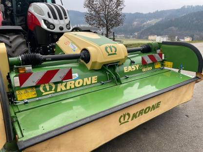 Bild 3:Neuwertige Krone Butterfly Kombination mit Aufbereiter