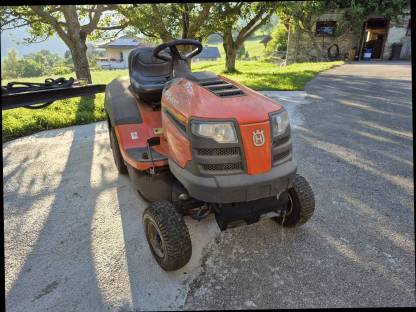 Rasentraktor Husqvarna CTH 126