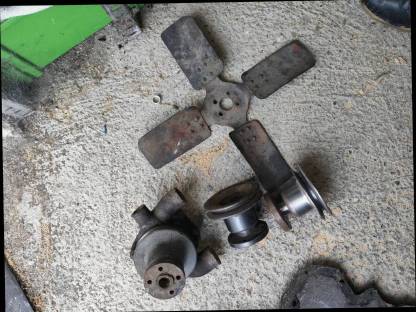 Bild 6:Perkins AD3.152 Motorteile