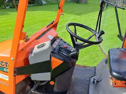 Bild 4:Rasentraktor Kubota G18