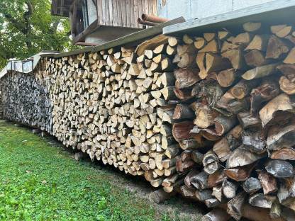 Bild 3:Brennholz