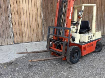 Stapler Nissan 25, Typ: EH02A25U